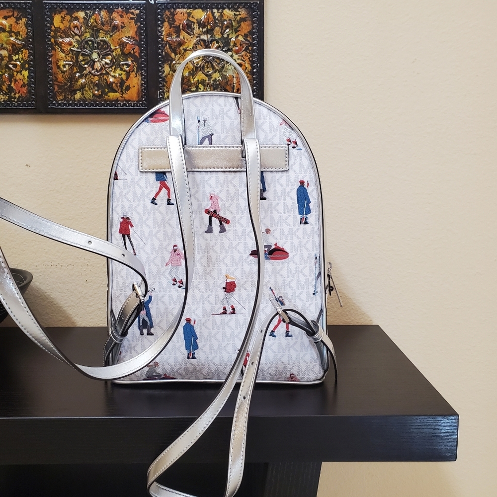 Michael kors Adina Medium Backpack - Picture 4 of 5